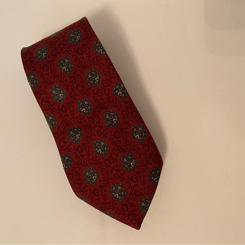 CHRISTIAN DIOR MENS TIE DARK RED SCROLLS BLUE SILK ACCESSORY DESIGNER LUXURY USA - Picture 3 of 7